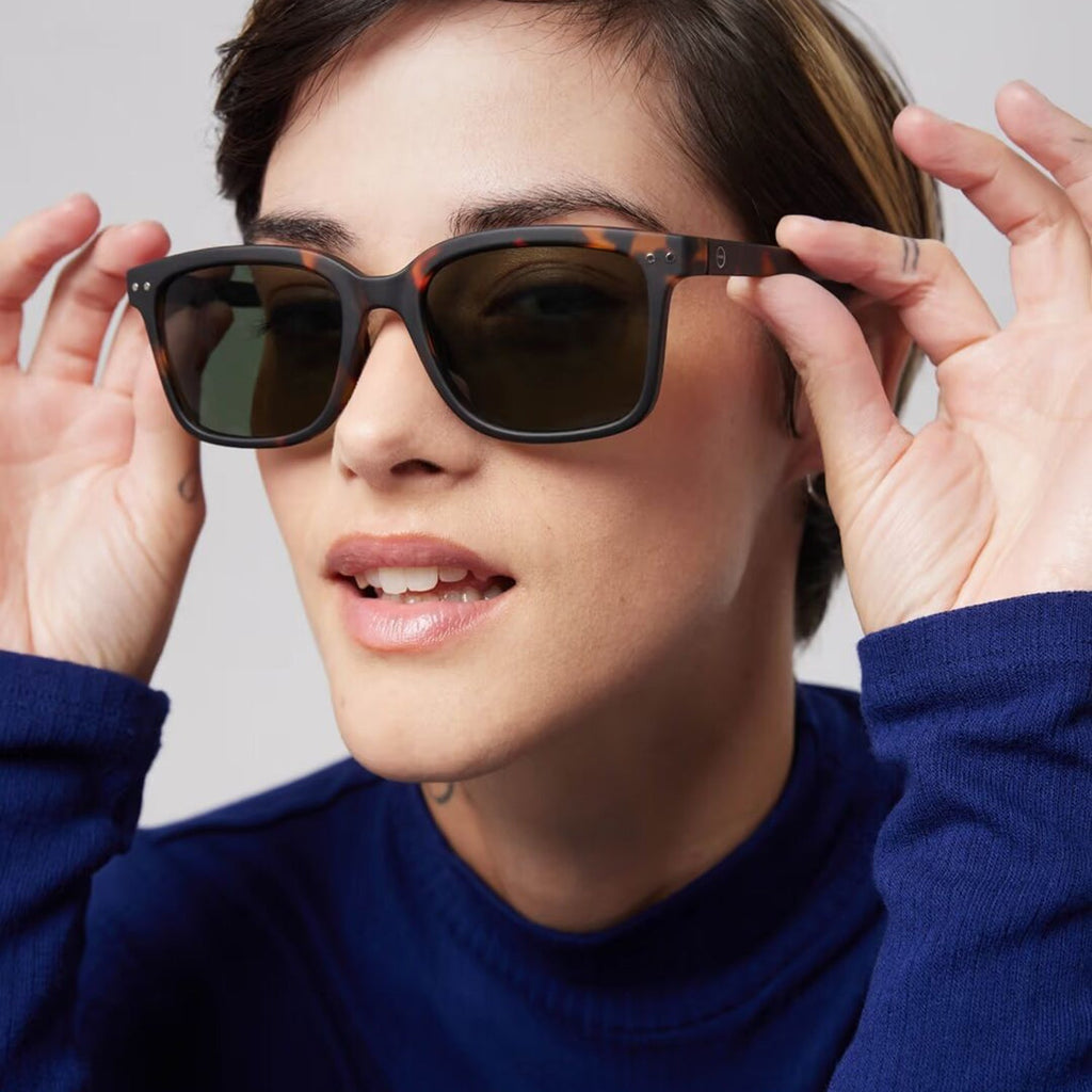 Izipizi Sun Glasses #L: Tortoise Green Brown Lenses
