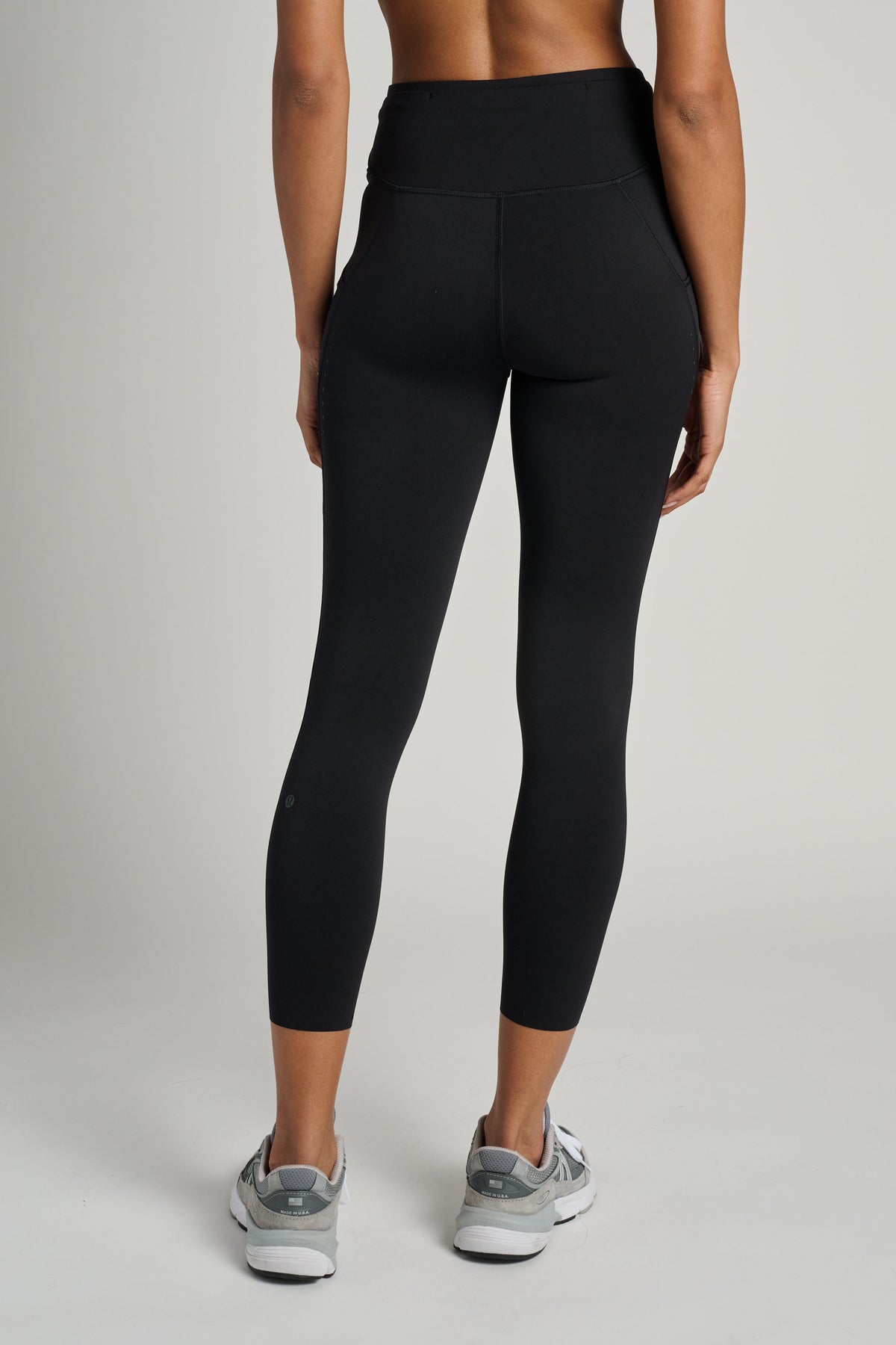 Fast and Free HR Tight 25"