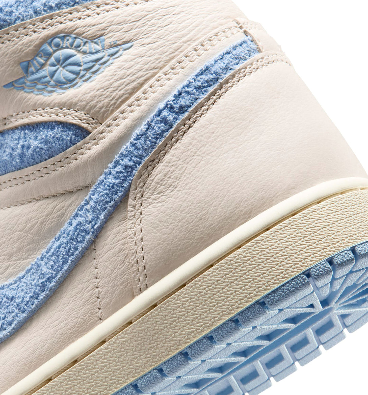 Air Jordan 1 Retro High OG "Psychic Blue" Women's Shoe – Pale Ivory/Psychic Blue/Coconut Milk