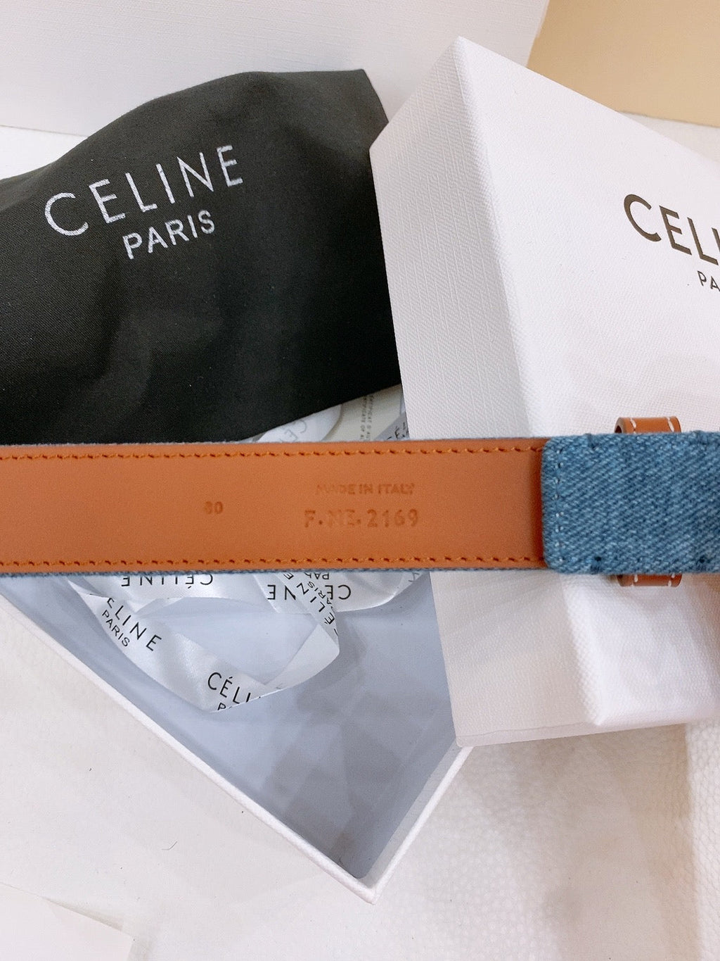 CELINE 25S BELT TRIOMPHE TAURILLON 25MM IN BROWN CALFSKIN AND DENIM 558350