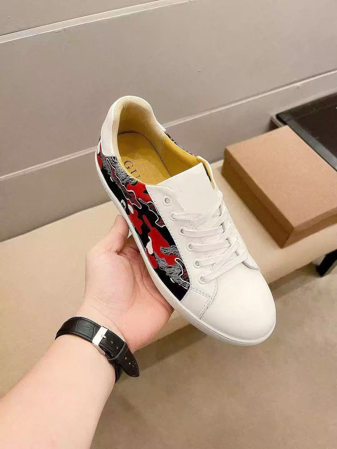 Gucci White Low-Top Sneakers with Black and Red Sides