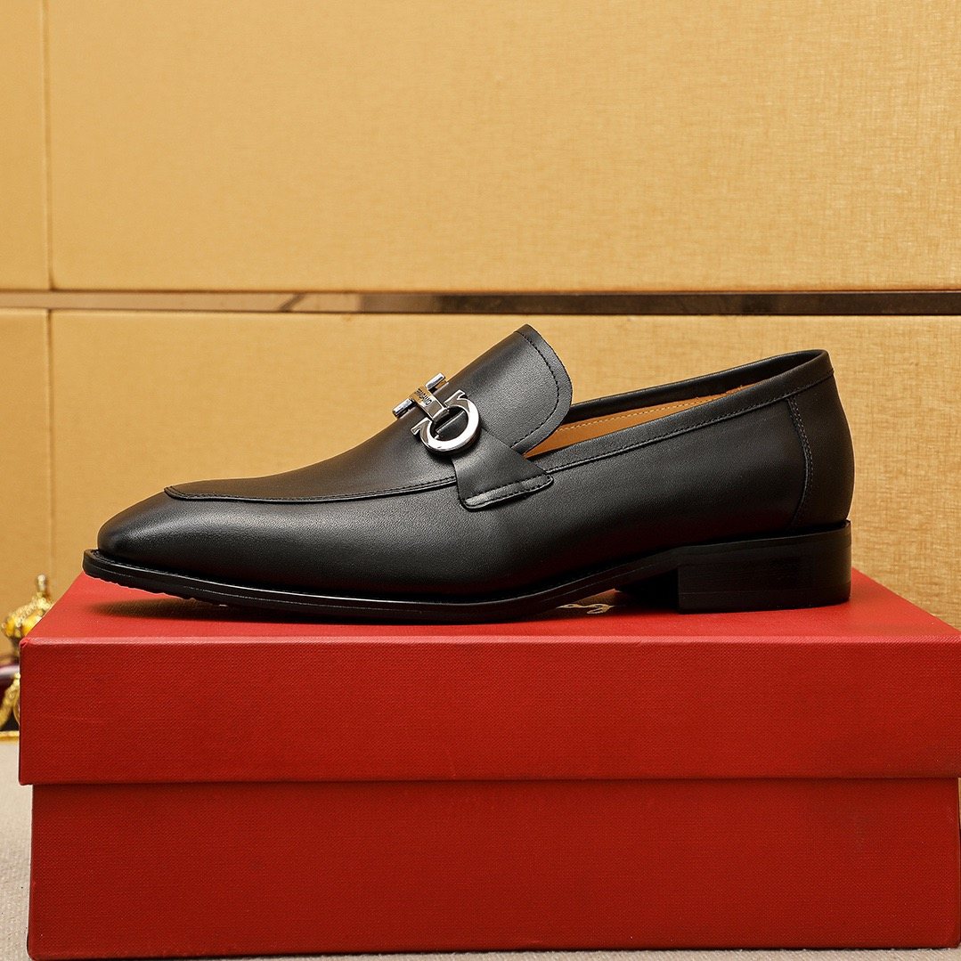 Ferragamo Black Leather Bit Loafers - Almond Toe