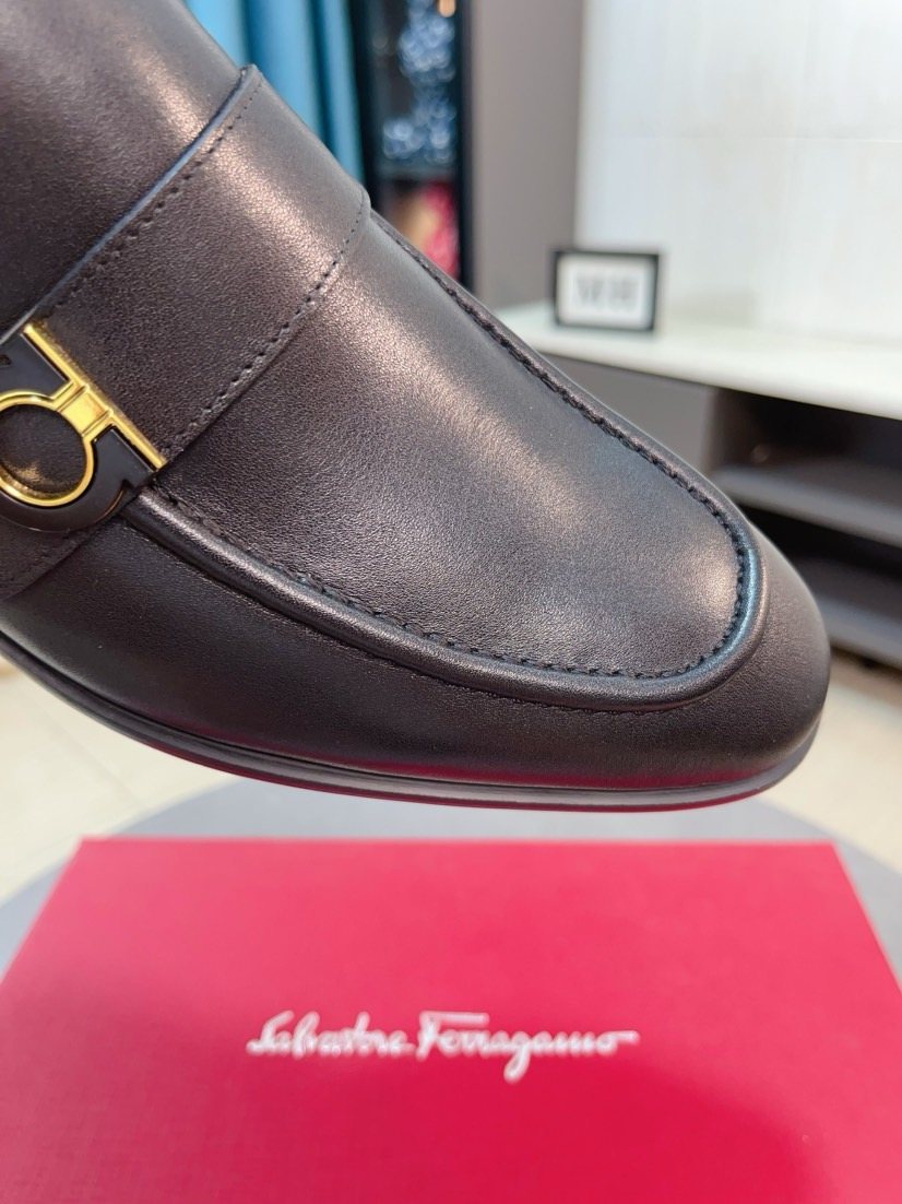 Ferragamo Black Ring-Detail Loafers