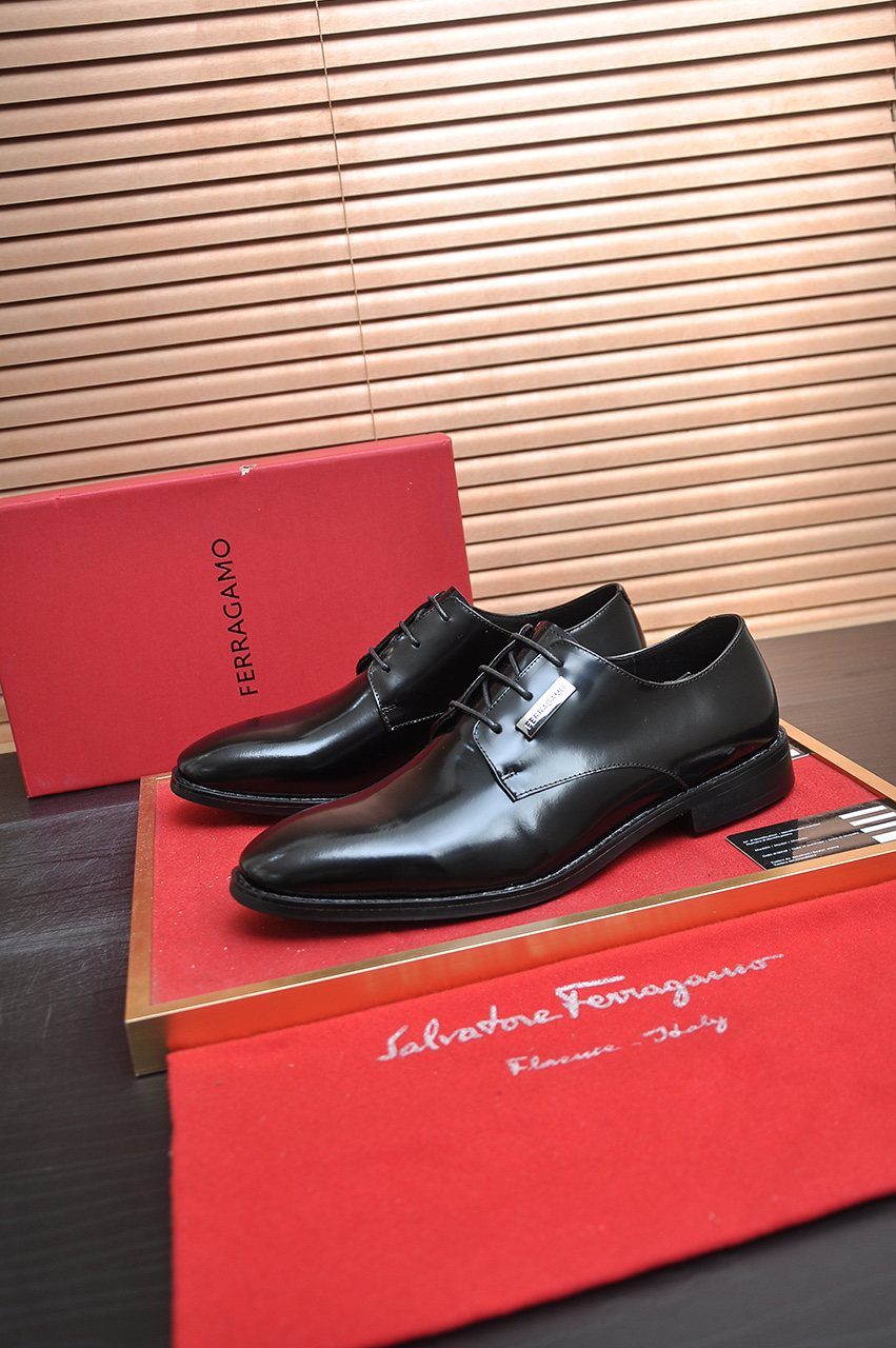 Salvatore Ferragamo Leather Lace-Up Dress Shoes