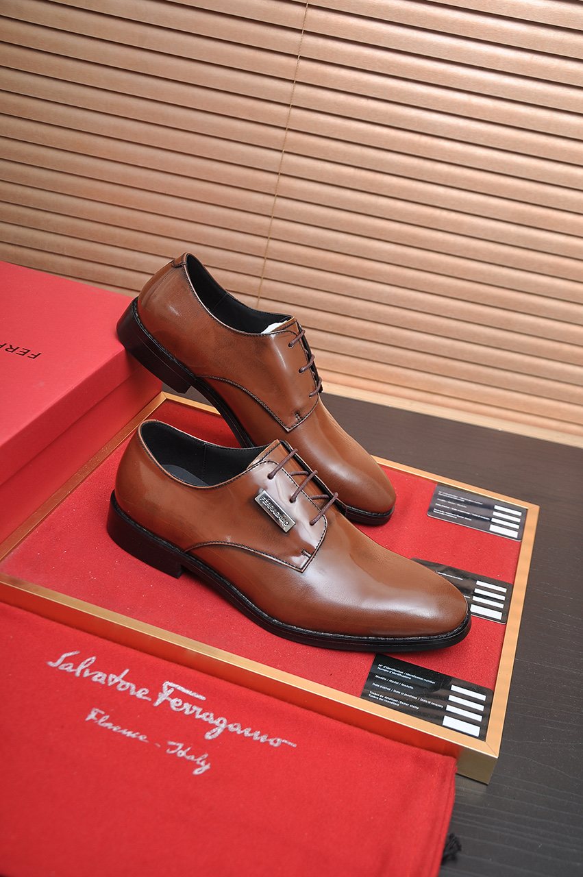 Salvatore Ferragamo Leather Lace-Up Dress Shoes