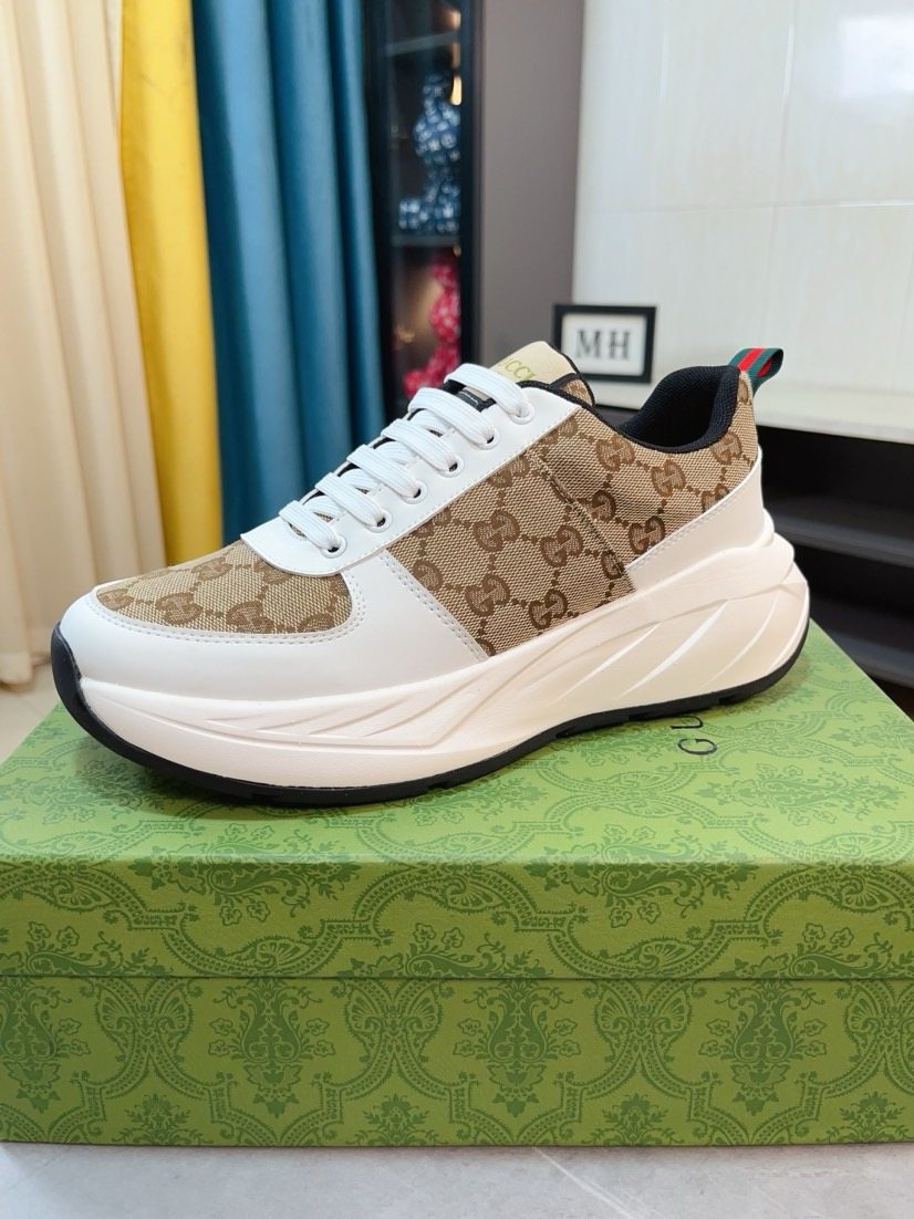 Gucci Men's Patterned Lace-Up Low-Top Sneakers