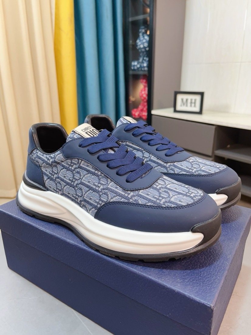 Dior Men's Patterned Low-Top Sneakers - Padded Collar